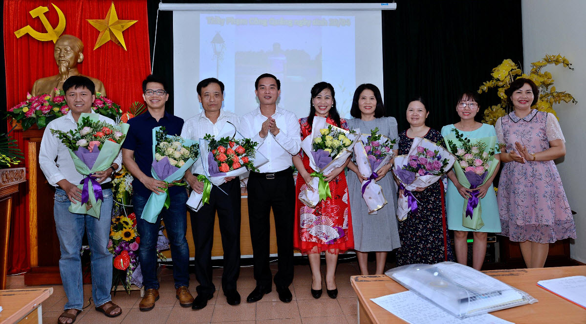 Công đoàn và nhà trường tổ chức chương trình chúc mừng sinh nhật cho cán bộ, giáo viên, người lao động có ngày sinh trong tháng 4,5 năm 2020